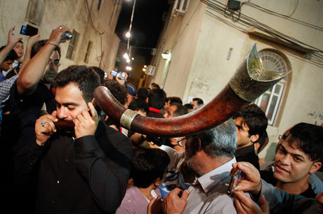 شاخ‌ها هم، در عزای حسین به صدا می‌آیند